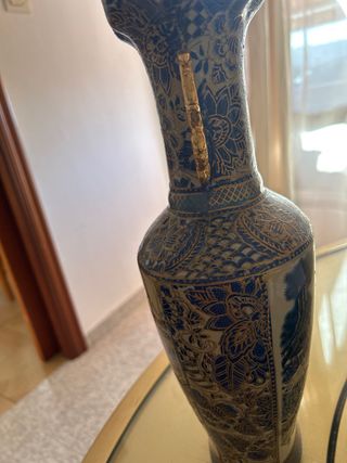 Jarrón chino antiguo azul y dorado
