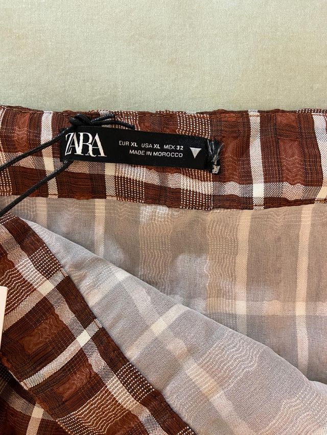 Falda midi cuadros fruncido