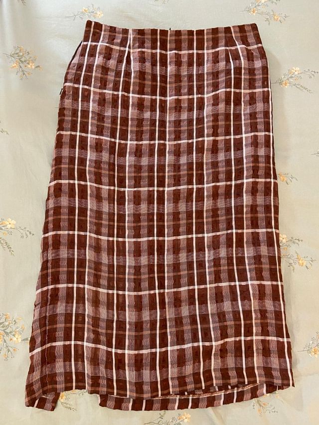 Falda midi cuadros fruncido