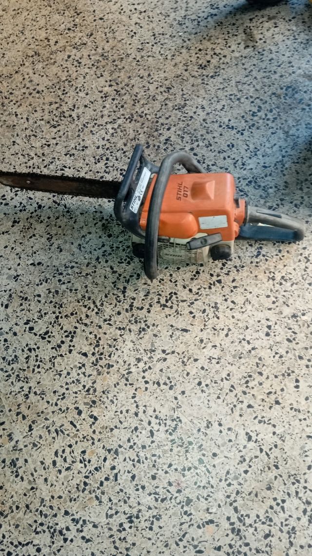 Motosierra STIHL 017
