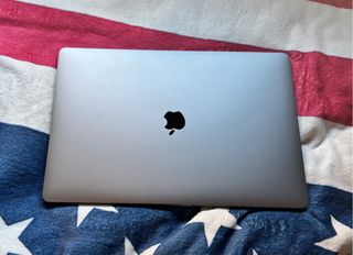 MacBook Pro 16" Touch Bar 2020