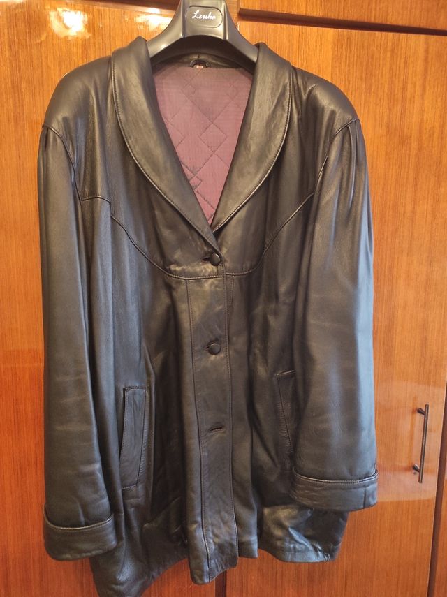 Chaquetón cuero negro 8XL