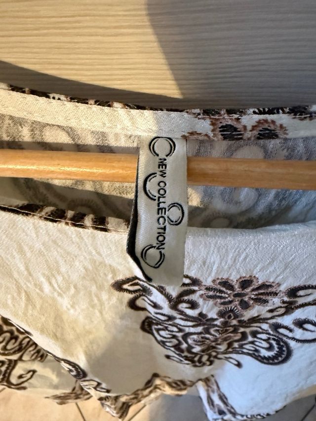 Maglia estiva bianca ricamata