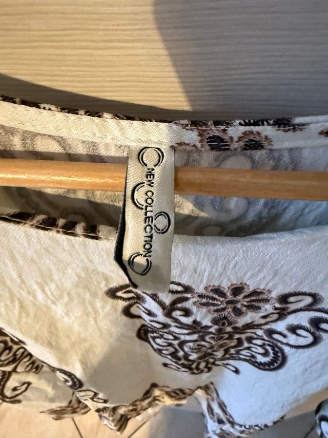 Maglia estiva bianca ricamata