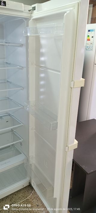 Nevera Indesit - Blanco de una puerta 