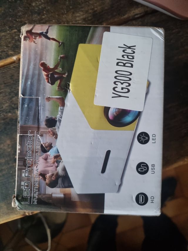 Proyector LED YG300 - Mini