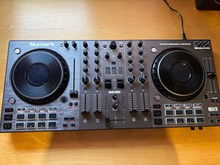 Numark NS4FX - Consola DJ Gris