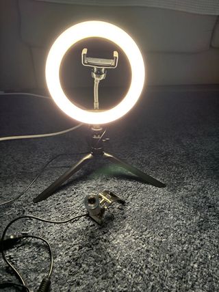 Trípode anillo luz + webcam