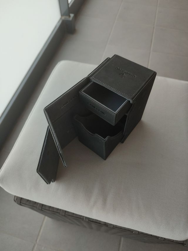 Caja guardamazo Gamegenic watchtower 100+