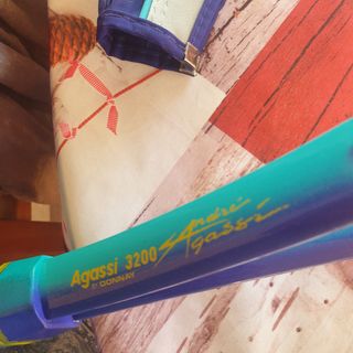Raqueta Tenis Antigua agassi 3200 con 2 fundas 