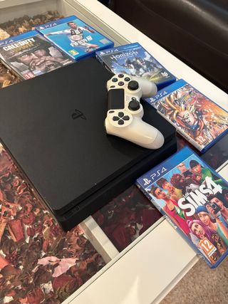 PS4 (PlayStation 4) Slim + 5 juegos 