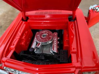 Ford Mustang 65 rojo 1/18