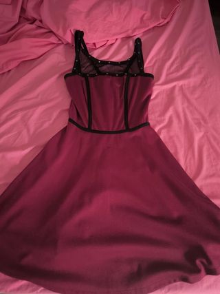 Vestido rojo oscuro