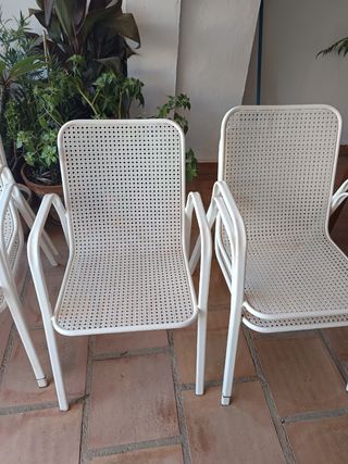  7 Sillones blancos metal. Ligeros.