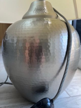 Lampara de mesa acero