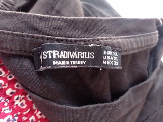 Blusa negra Stradivarius XL