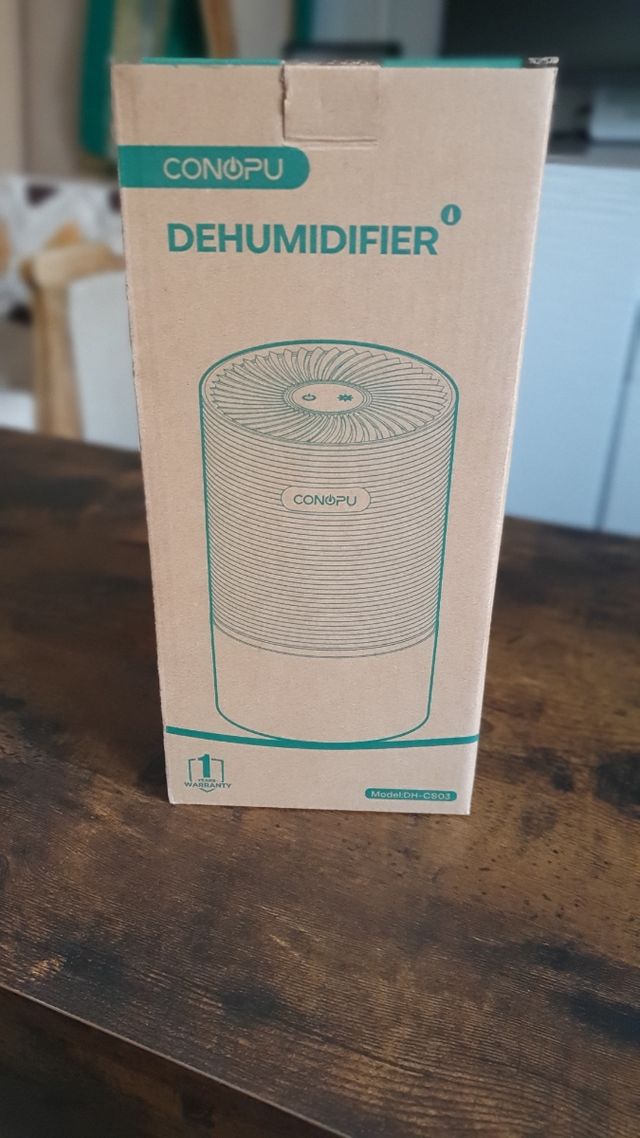Deshumidificador CONOPU - negro.