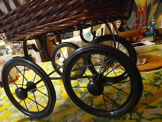 Carrozzina bambola vintage