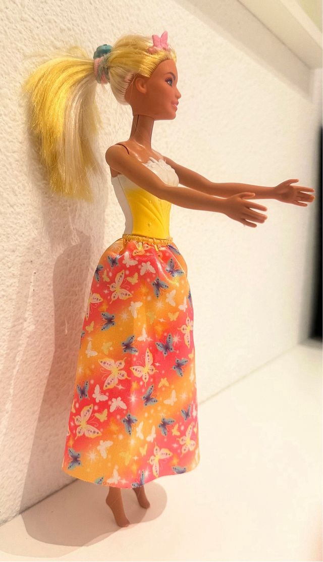Muñeca Barbie Princesa Mariposas