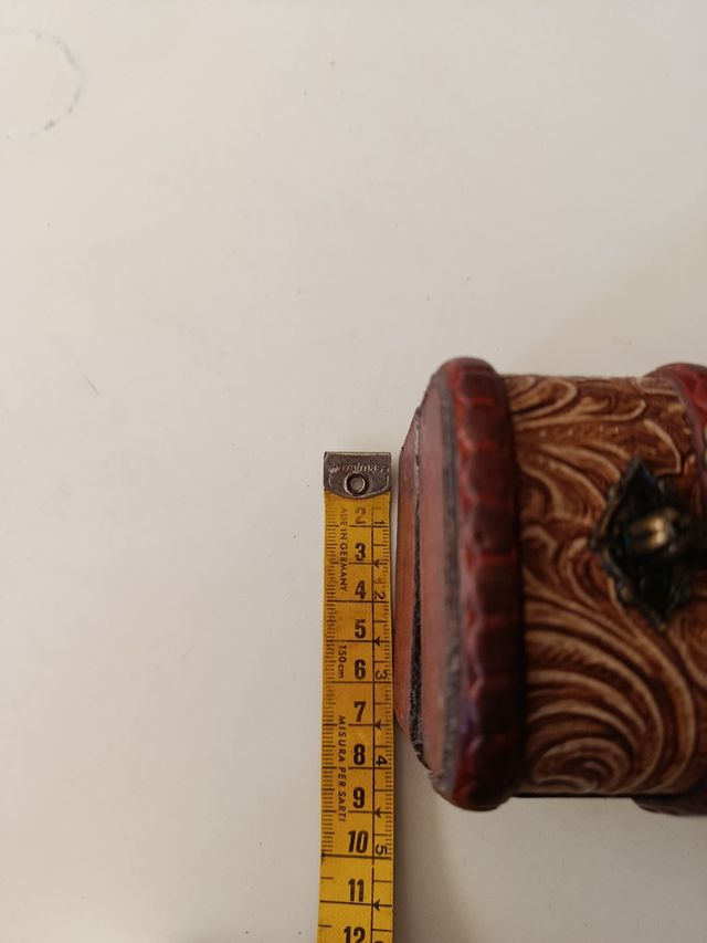 Baúl madera pequeño decorativo