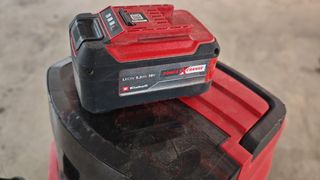 Einhell Aspirador inalámbrico 2 baterías 5a