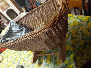 Culla vimini bambola vintage