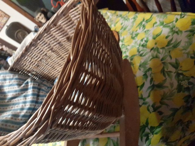 Culla vimini bambola vintage