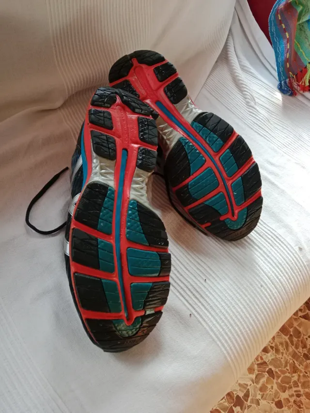 Zapatillas ASICS  Gel-Nimbus 18, talla  46,5