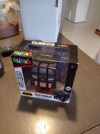 Batman. Cubo di Rubik da collezione.