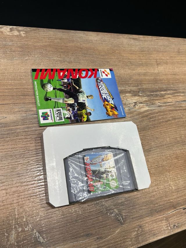 ISS64 (International Superstar Soccer 64) - PAL