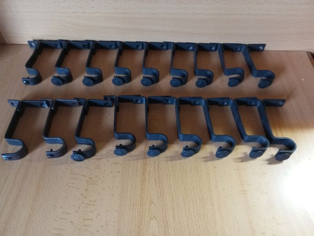 18 Soportes barra cortina - metal negro