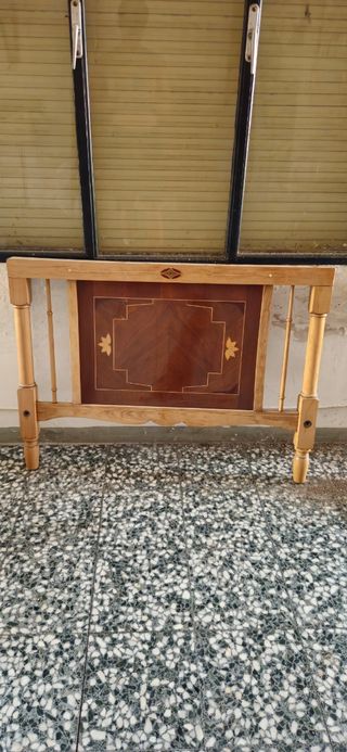 Cabeceros antiguos de madera (1,05)