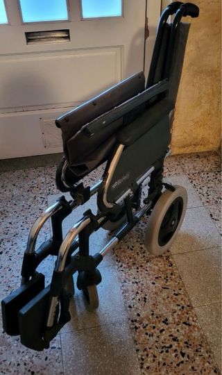 Silla ruedas Breezy plegable
