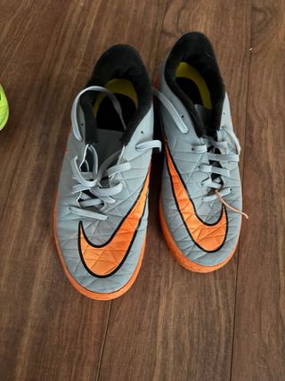 Zapatillas Nike - Gris y Naranja