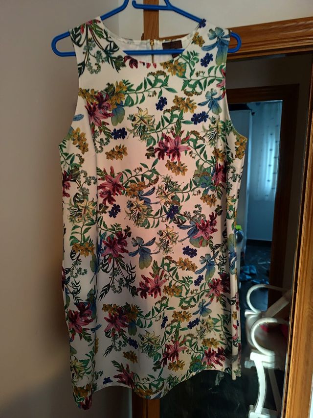 Vestido floral blanco