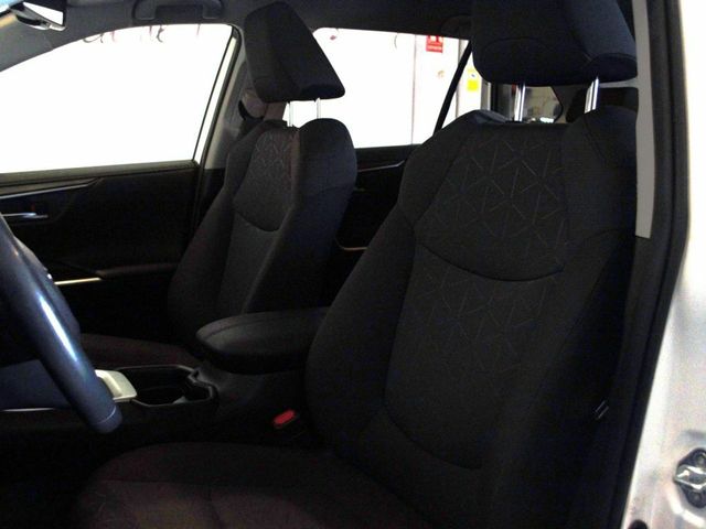 Toyota Rav4 2.5l 220H Advance