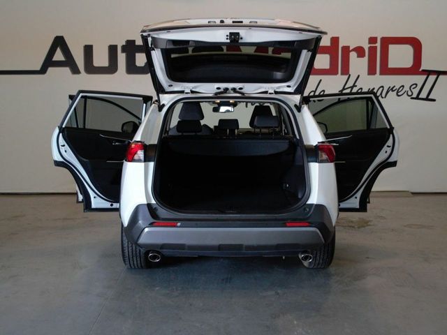 Toyota Rav4 2.5l 220H Advance