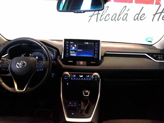 Toyota Rav4 2.5l 220H Advance