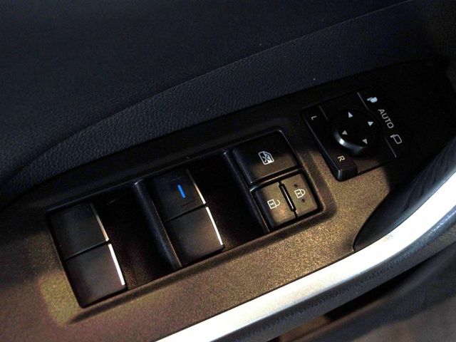 Toyota Rav4 2.5l 220H Advance