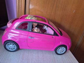 Auto rosa Barbie Fiat 500