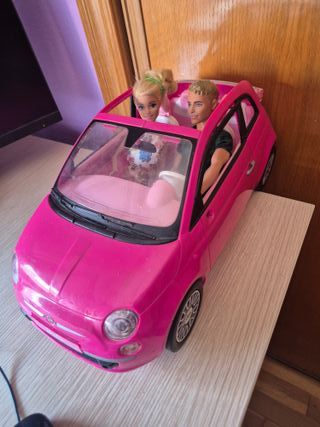 Auto rosa Barbie Fiat 500