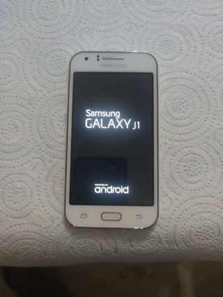  Samsung Galaxy J1 blanco