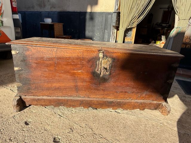 Arca de madera Antigua con Llave