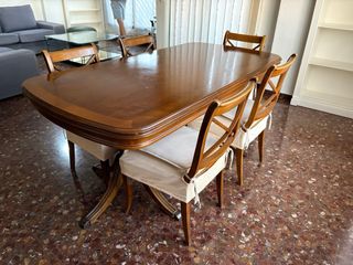 URGE! Mesa clásica comedor de madera extensible