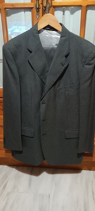 Traje Gris Hombre - Elegante