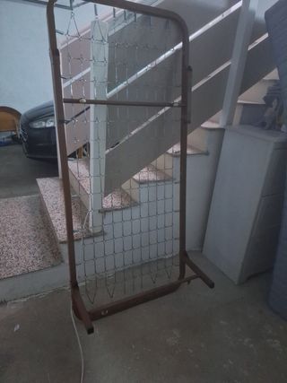Somier metálico marrón