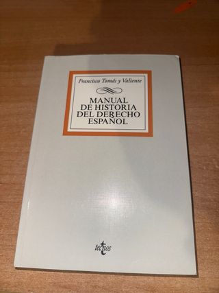 Manual de Historia del Derecho español (Spanish...