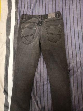 Jeans negros H&M + 14 años