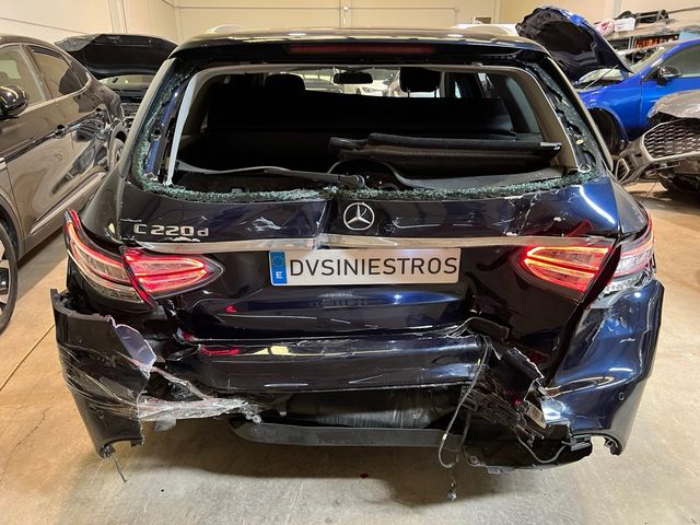 Mercedes-Benz Clase C 2016 ACCIDENTADO!