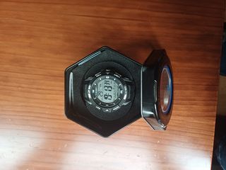 Reloj deportivo digital WR100M nuevo 
